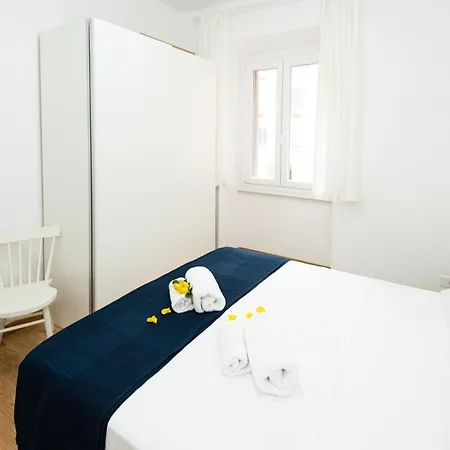Appartement Domus Aurea A Stone's Throw From The Colosseum *